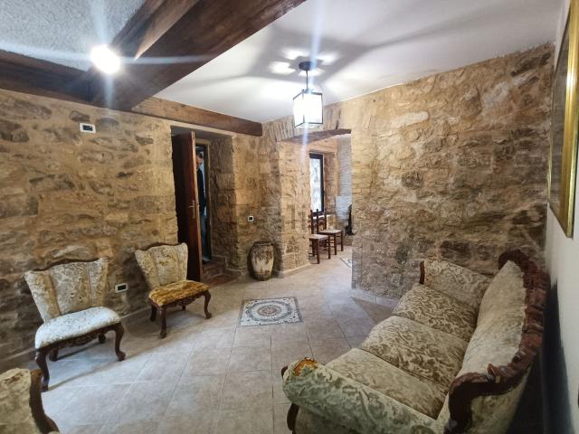 Villetta indipendente in vendita di 109 m² in Piazza Cesare Battisti, 21