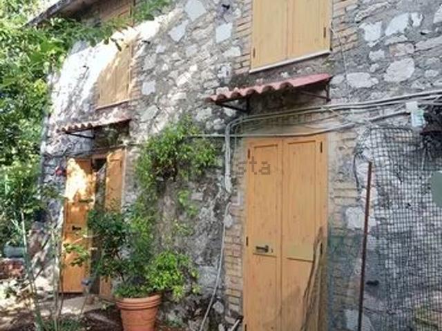 Villetta indipendente in vendita di 110 m² in Via Licinese