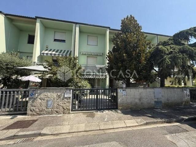 Villetta indipendente in vendita di 110 m² in Via Collodi