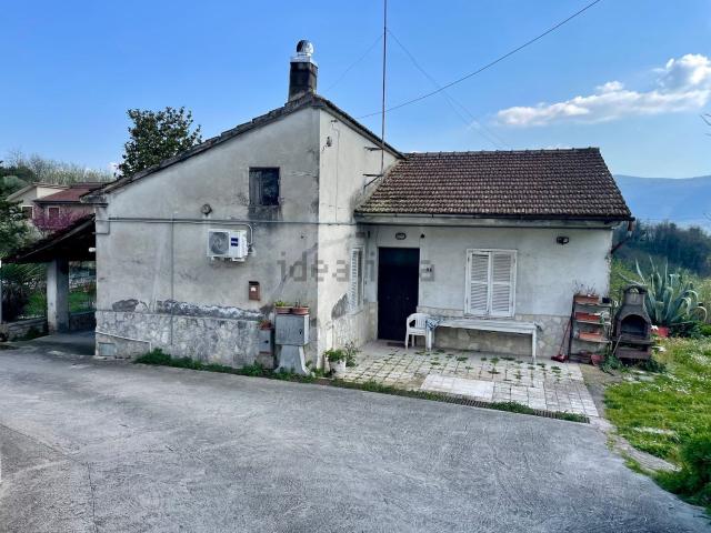 Villetta indipendente in vendita di 110 m² in Via Colle Antico
