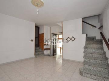 Villetta indipendente in vendita di 110 m² in Via Cesare Battisti, 5