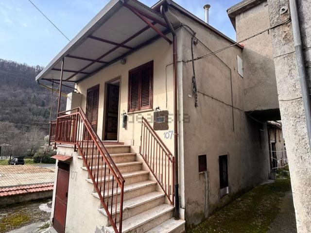 Villetta indipendente in vendita di 110 m² in Via A. Costa, 107