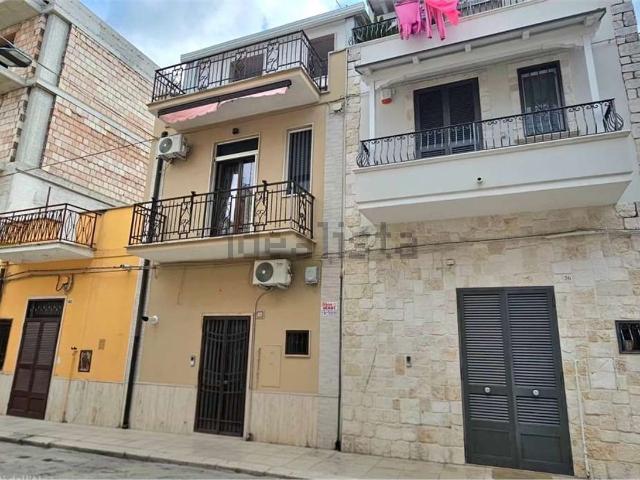 Villetta indipendente in vendita di 110 m² in Via Amalfi, 38