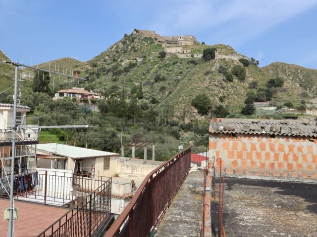 Villetta indipendente in vendita di 110 m² in Via Artale Alagona, 54