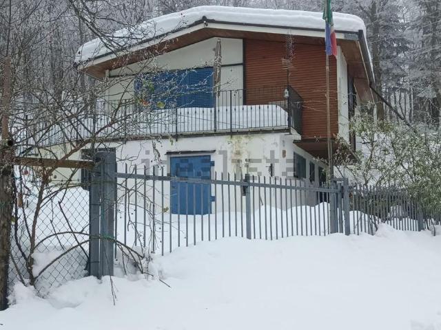 Villetta indipendente in vendita di 110 m² in Via badia mont&apos ercole