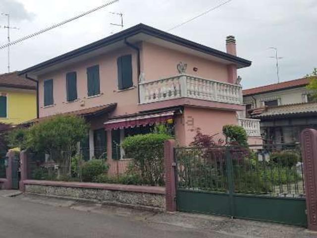 Villetta indipendente in vendita di 110 m² in Via Giuseppe Garibaldi