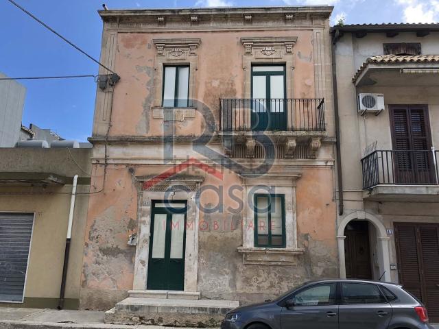 Villetta indipendente in vendita di 110 m² in Via Giacomo Matteotti