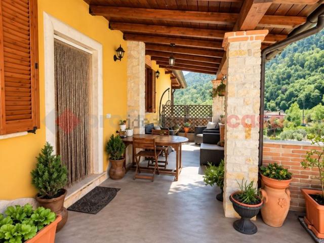 Villetta indipendente in vendita di 110 m² in Via Dodici Marie, 26