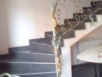 Villetta indipendente in vendita di 110 m² in Via Dante Alighieri