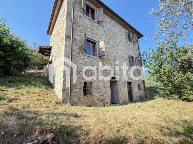 Villetta indipendente in vendita di 110 m² in Via della Badia