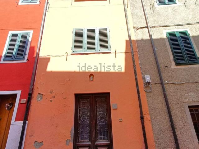 Villetta indipendente in vendita di 110 m² in Via Fratelli Cairoli, 1