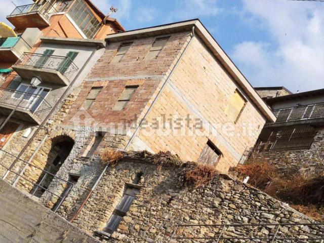Villetta indipendente in vendita di 110 m² in Via IV Novembre