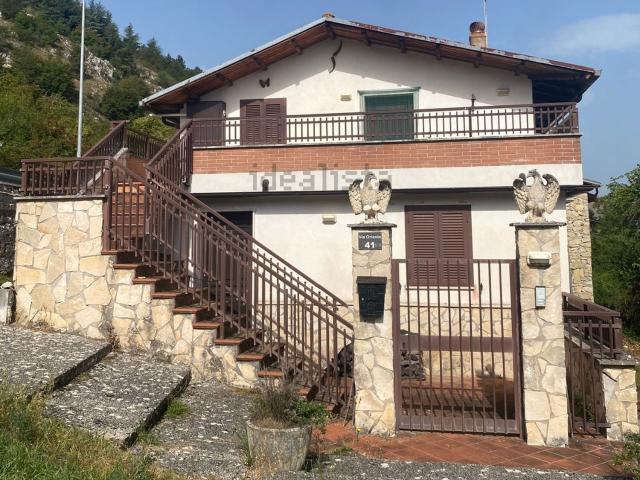 Villetta indipendente in vendita di 110 m² in Via Oriente