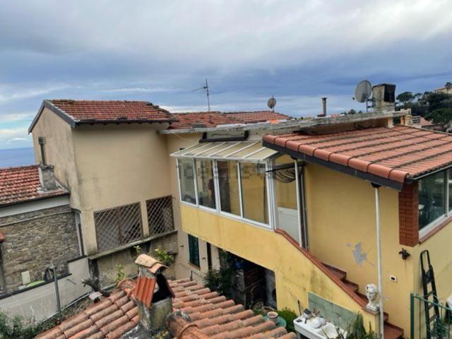 Villetta indipendente in vendita di 110 m² in Via Moretti