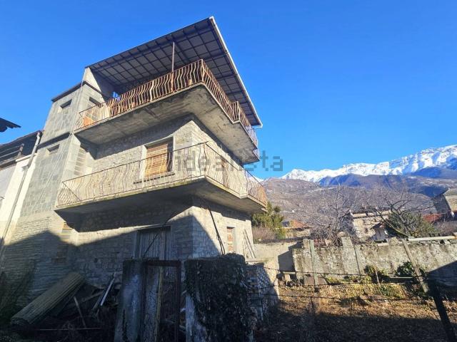Villetta indipendente in vendita di 110 m² in Via Mattie, 21