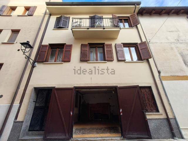 Villetta indipendente in vendita di 110 m² in Via Melissa, 3