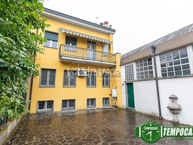 Villetta indipendente in vendita di 110 m² in Via Milano
