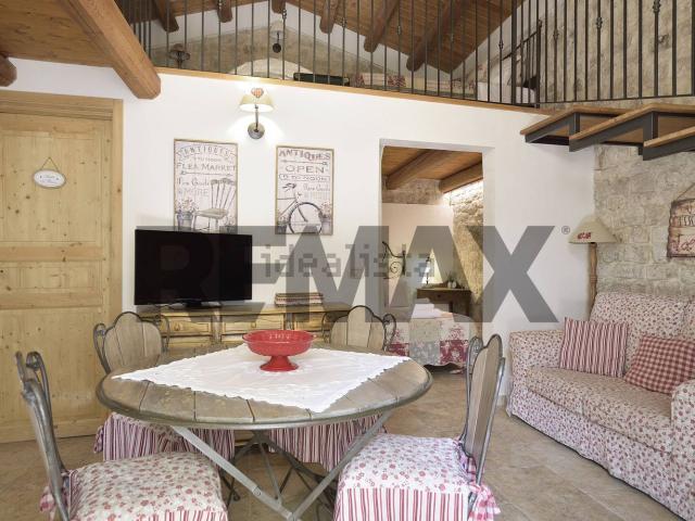 Villetta indipendente in vendita di 110 m² in Via San Vincenzo, 28