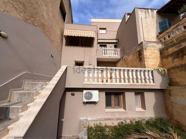 Villetta indipendente in vendita di 110 m² in Via Sirtori