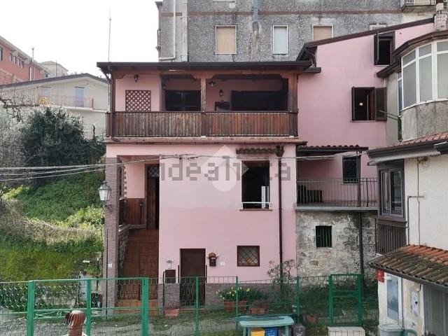 Villetta indipendente in vendita di 110 m² in Via Ponticelli