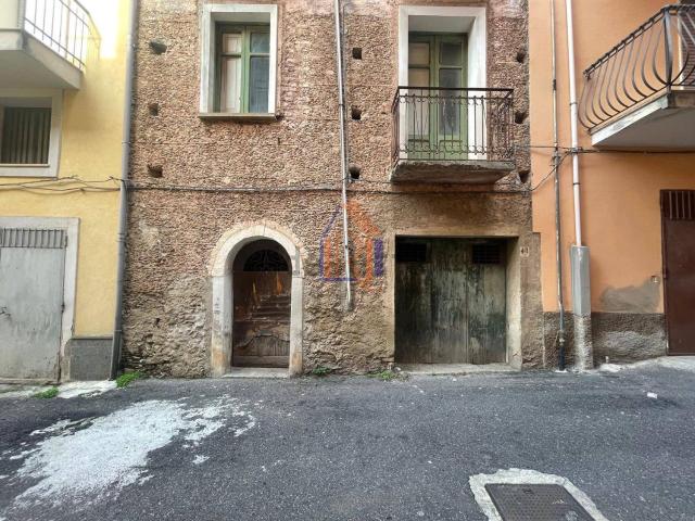 Villetta indipendente in vendita di 110 m² in Via Puglie, 48