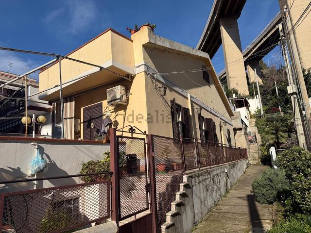 Villetta indipendente in vendita di 110 m² in Via Torrente Trapani, 32
