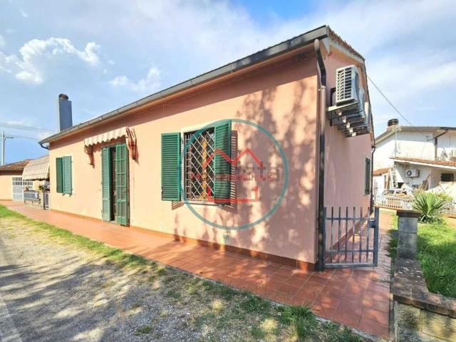 Villetta indipendente in vendita di 110 m² in Via Tavolaia