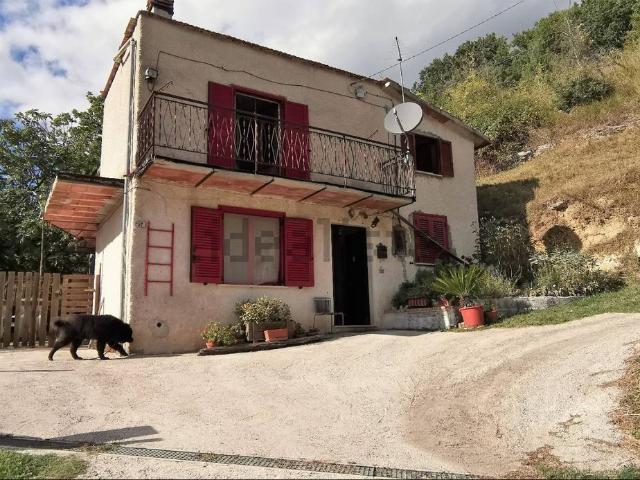 Villetta indipendente in vendita di 110 m² in Via Turanense km 8