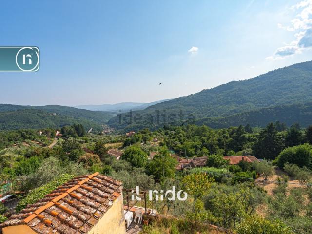 Villetta indipendente in vendita di 110 m² in Via Villa di Piteccio