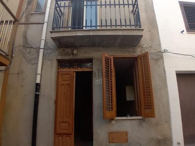 Villetta indipendente in vendita di 110 m² in Cortile Alillo, 10