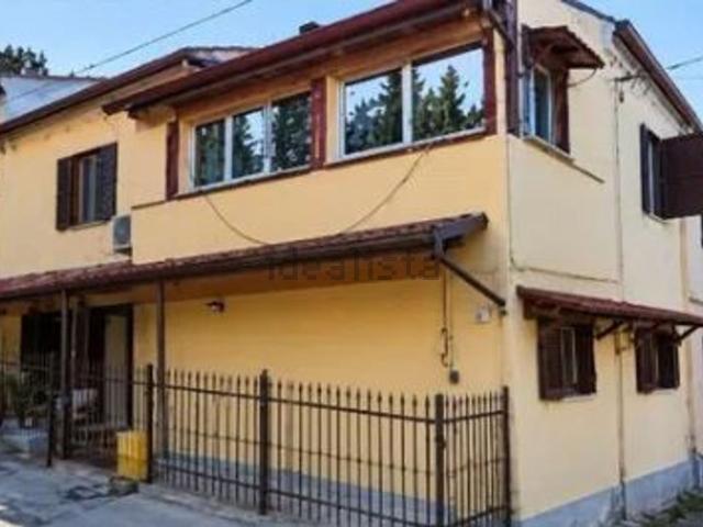Villetta indipendente in vendita di 110 m² in Strada dei Fiori, 45