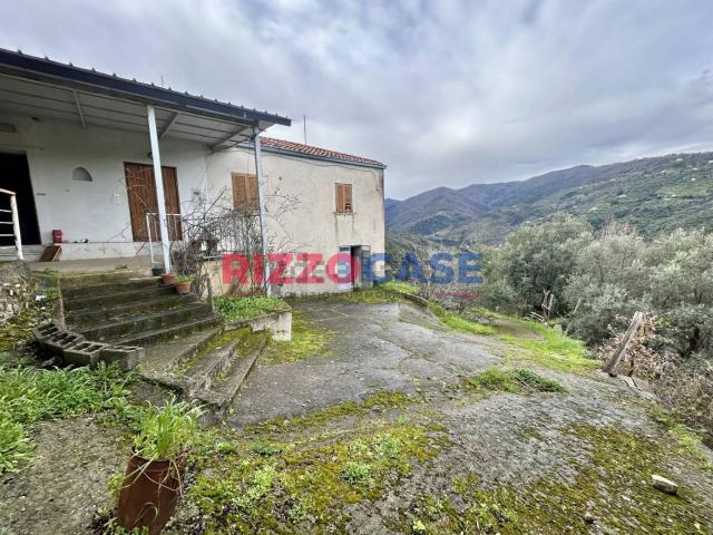 Villetta indipendente in vendita di 110 m² in Strada Senza Nome