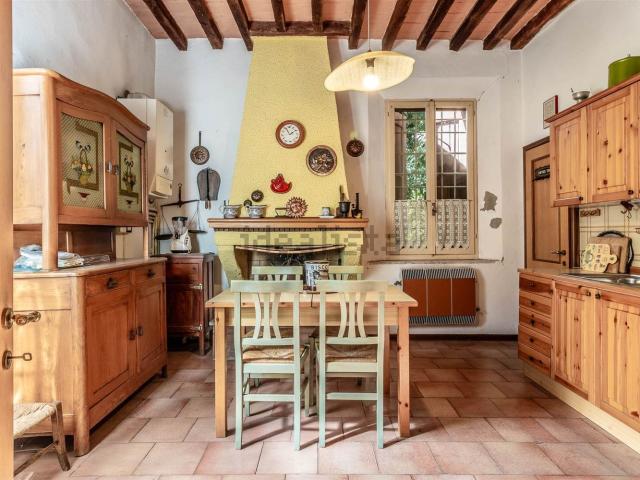 Villetta indipendente in vendita di 1110 m² in Via Giacomo Matteotti, 61