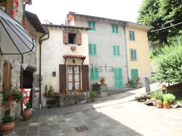 Villetta indipendente in vendita di 111 m² in Via Camogna, 35