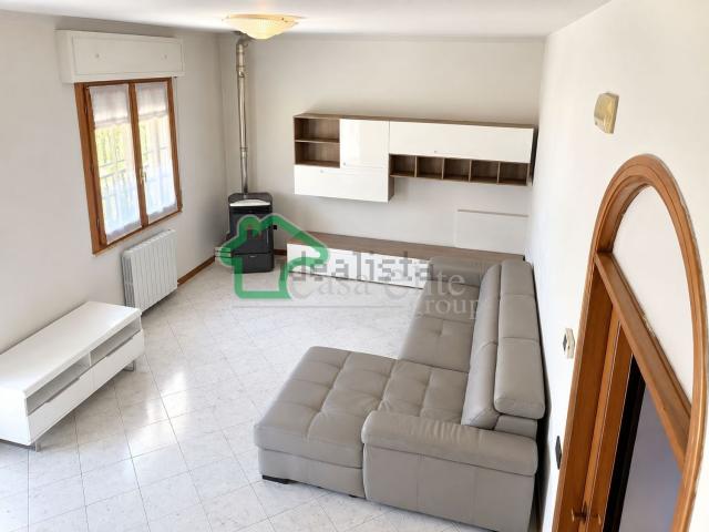 Villetta indipendente in vendita di 111 m² in Via adamello