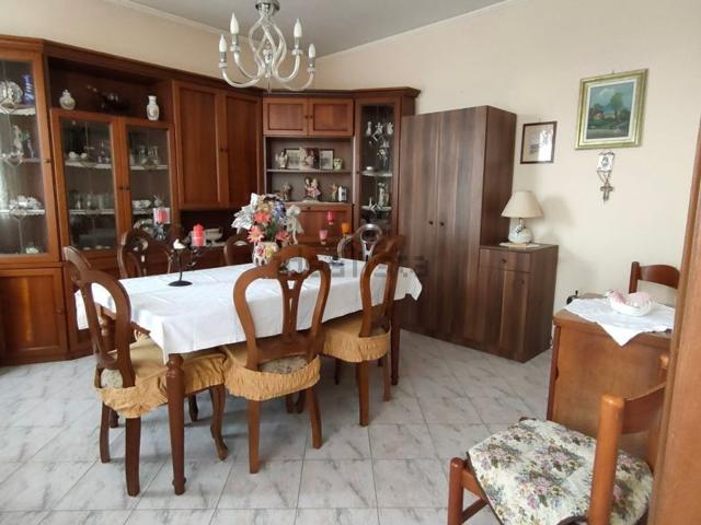 Villetta indipendente in vendita di 111 m² in Via Bovina