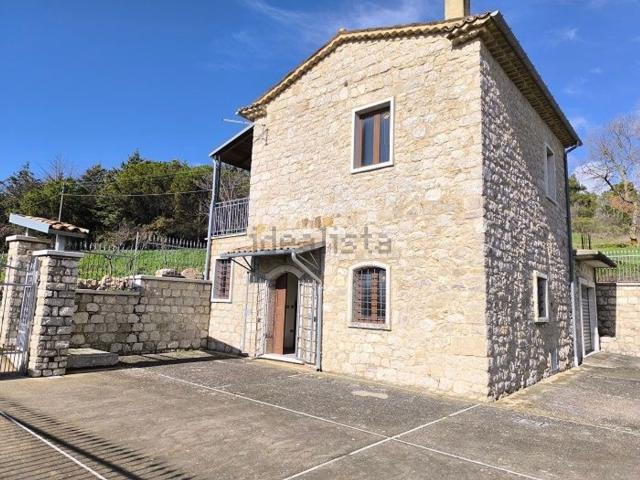 Villetta indipendente in vendita di 111 m² in Via Lolugo