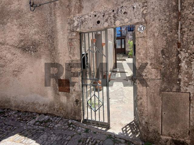 Villetta indipendente in vendita di 111 m² in Via Vito Carvini, 10