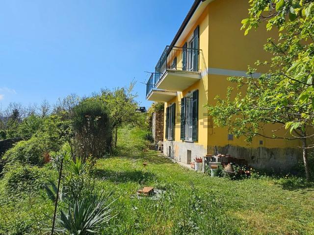 Villetta indipendente in vendita di 111 m² in Località Roverano