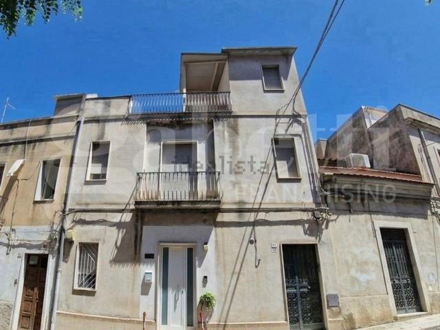 Villetta indipendente in vendita di 112 m² in Via Fontana, 204