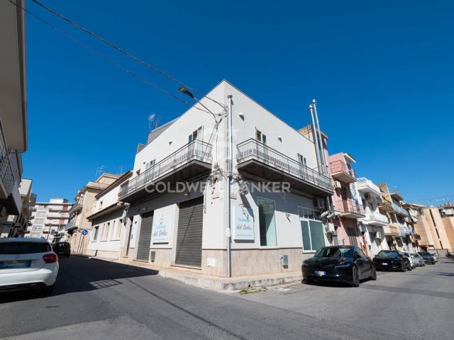Villetta indipendente in vendita di 113 m² in Via Architetto Biagio Mancini