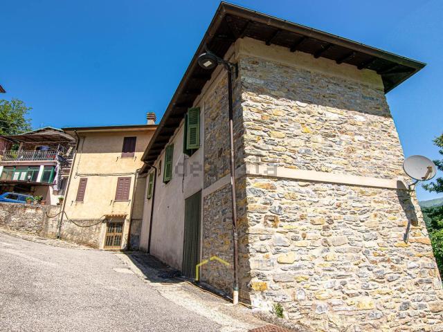 Villetta indipendente in vendita di 113 m² in Via Pastina