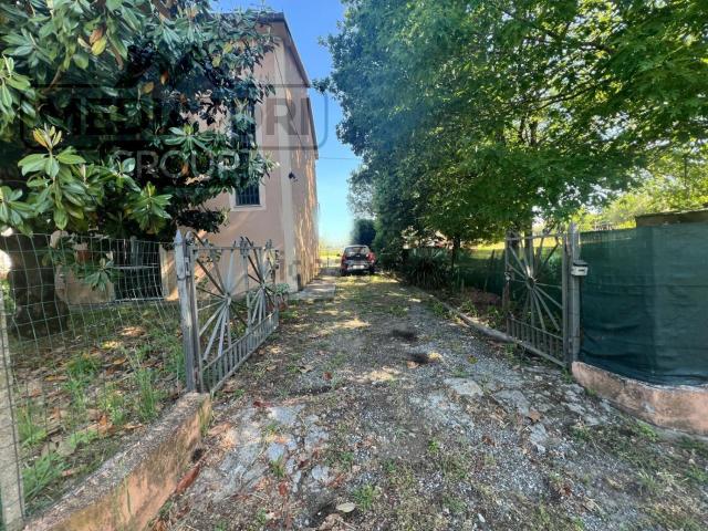 Villetta indipendente in vendita di 114 m² in Via Asciutti