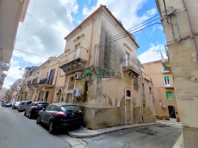 Villetta indipendente in vendita di 114 m² in Via SS. Salvatore
