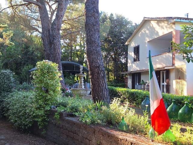 Villetta indipendente in vendita di 114 m² in Località san poggio
