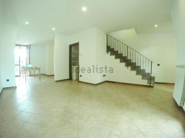 Villetta indipendente in vendita di 115 m² in Via Borro dell&apos Ermellino