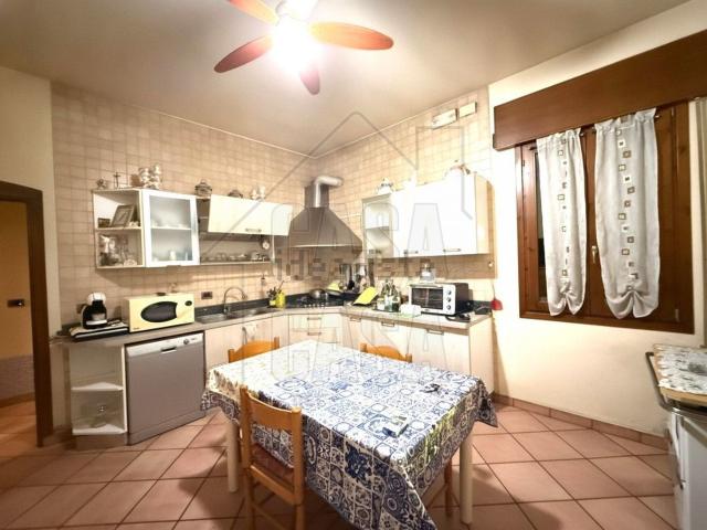 Villetta indipendente in vendita di 115 m² in Via Broglio