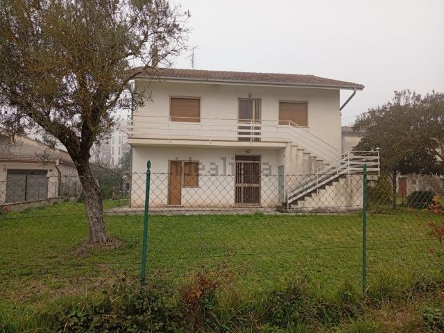 Villetta indipendente in vendita di 115 m² in Via Iannacone