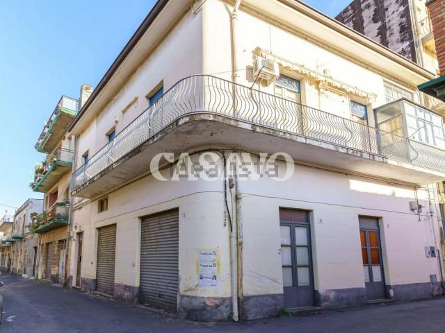 Villetta indipendente in vendita di 115 m² in Via Pennisi, 31