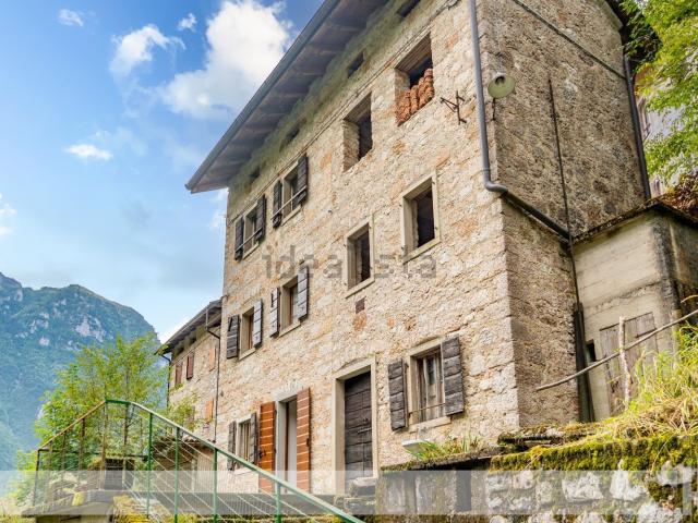 Villetta indipendente in vendita di 115 m² in Località Val da Pont